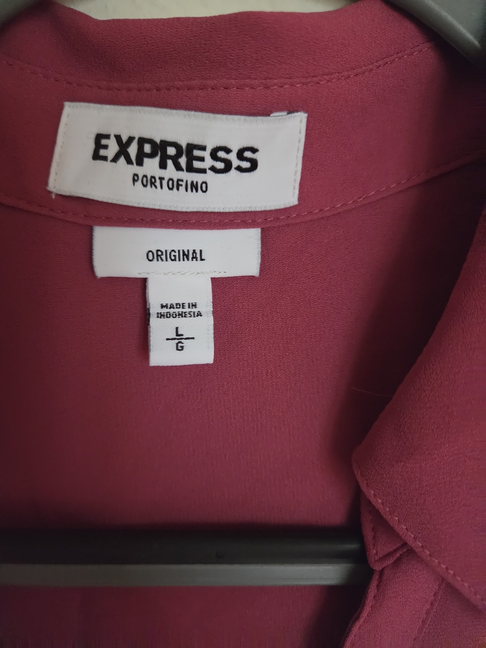 NWOT Express Women's ROSE PINK Button-Front Blouse - Picture 2 of 3
